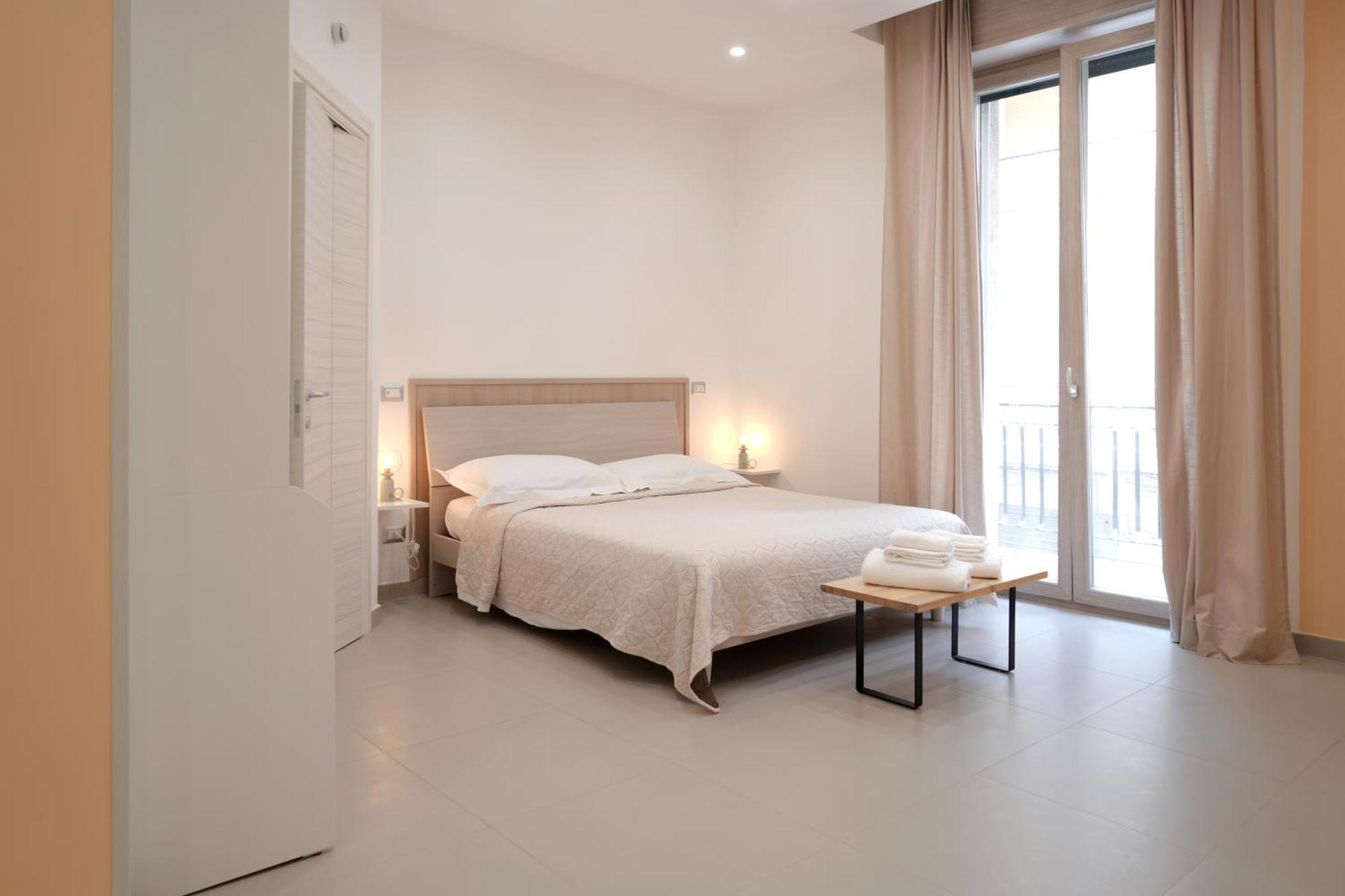 B&B Gasparrini Rooms 那不勒斯 外观 照片